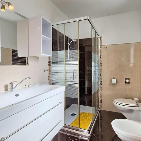 Villa Fiore Katun Lindarski