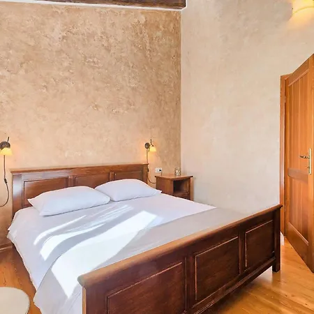 Сasa de vacaciones Lovely In Istria With Outdoor Swimming Pool