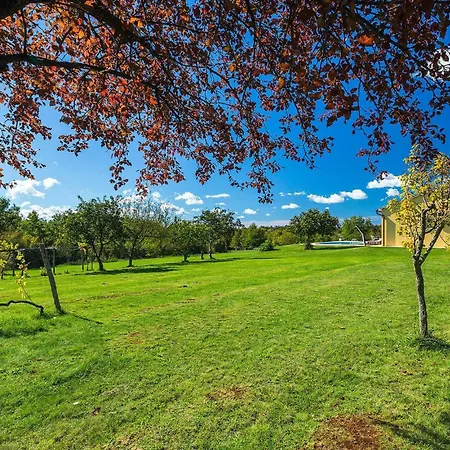 Villa Fiore Katun Lindarski